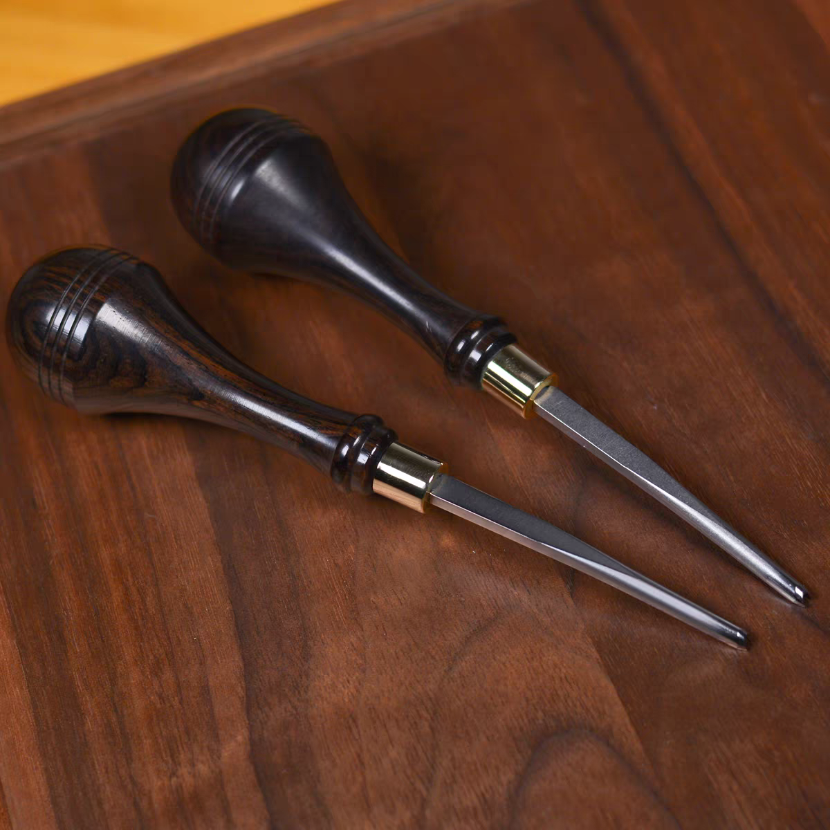 New Style Leather Wide Shovel  – Skiver Leather Thin Bewertung und Preis