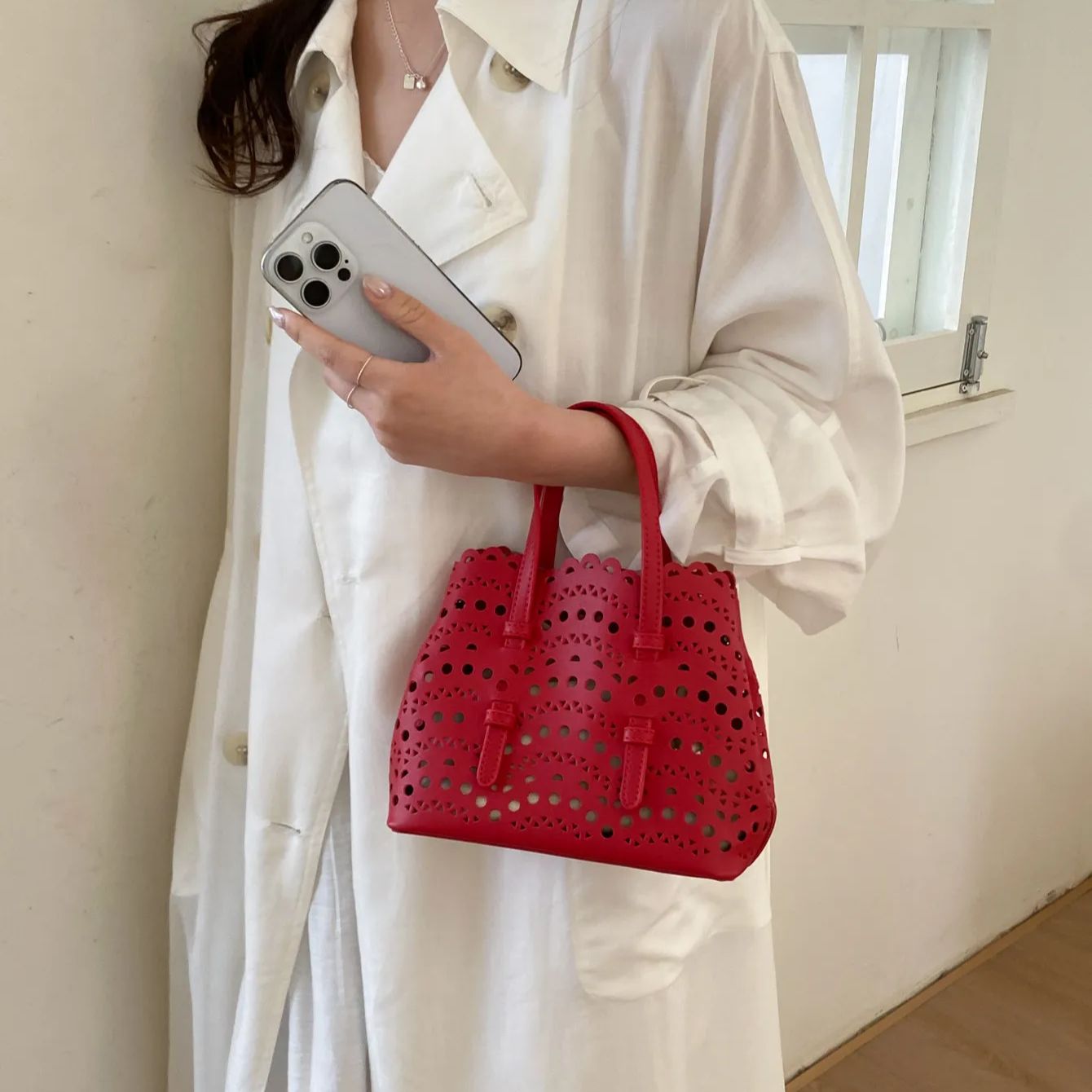 Red Hollow Printed Crossbody B – Leather Work Handbags For Women Bewertung und Preis